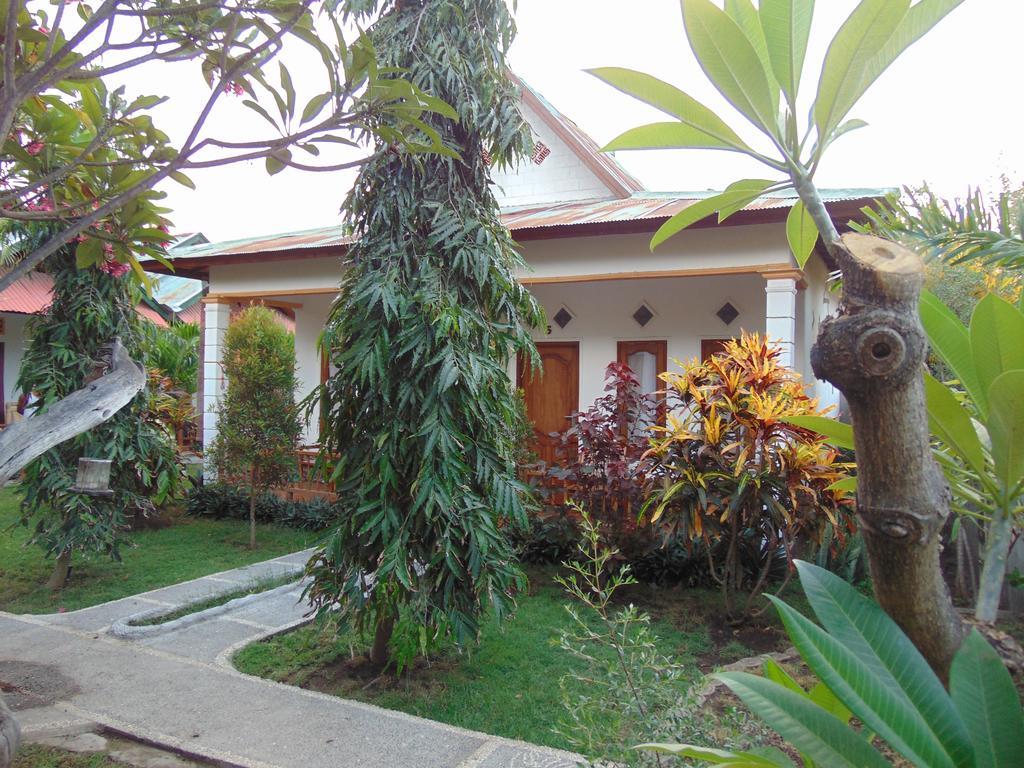Santigi Homestay Gili Air Exterior photo